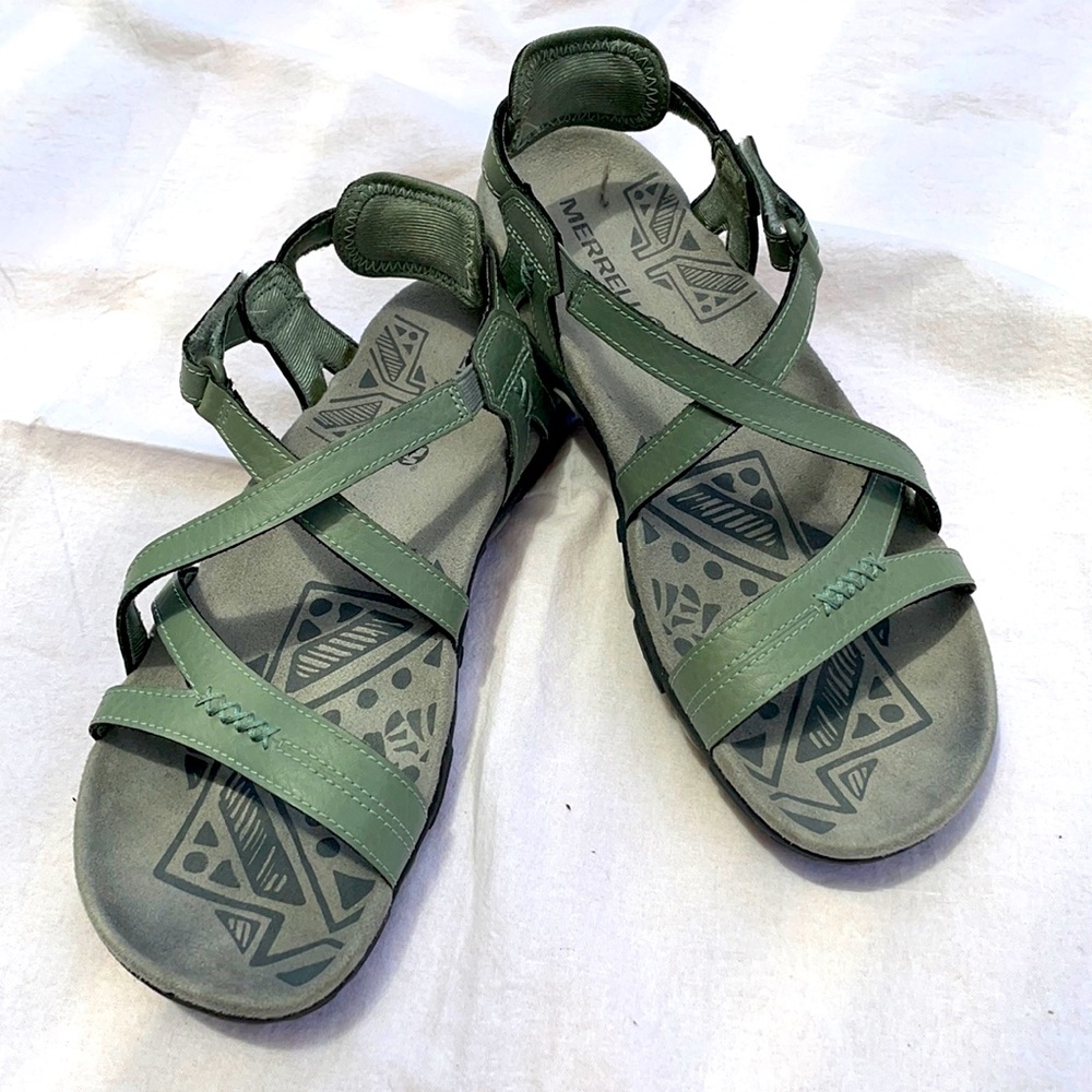 Merrells sea green sandals